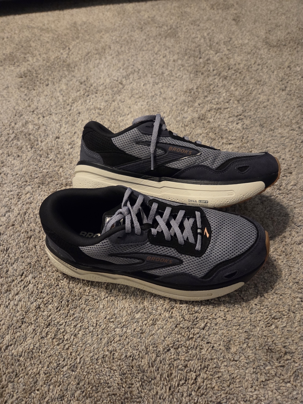 Brooks Women's Gray Black Running Shoes